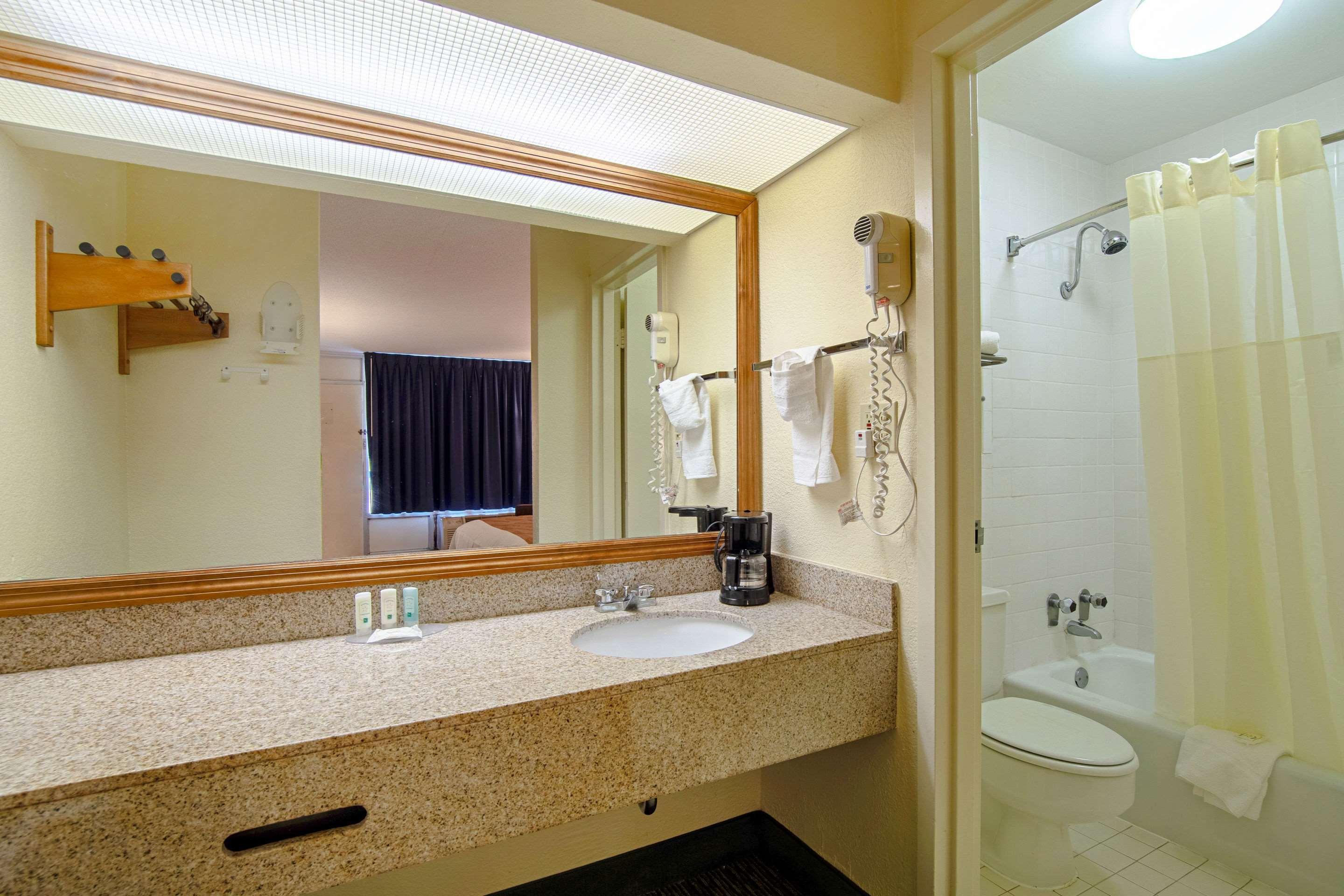סיינט ג'ורג' Quality Inn St George I-95 מראה חיצוני תמונה