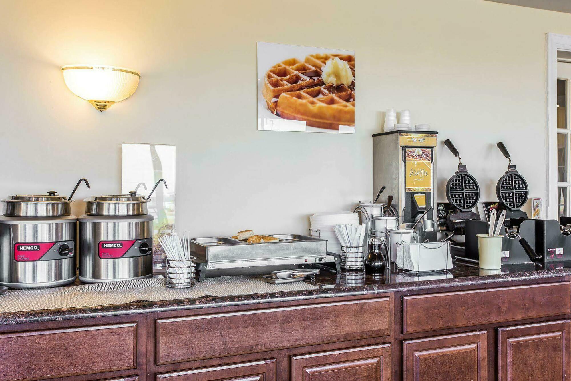 סיינט ג'ורג' Quality Inn St George I-95 מראה חיצוני תמונה
