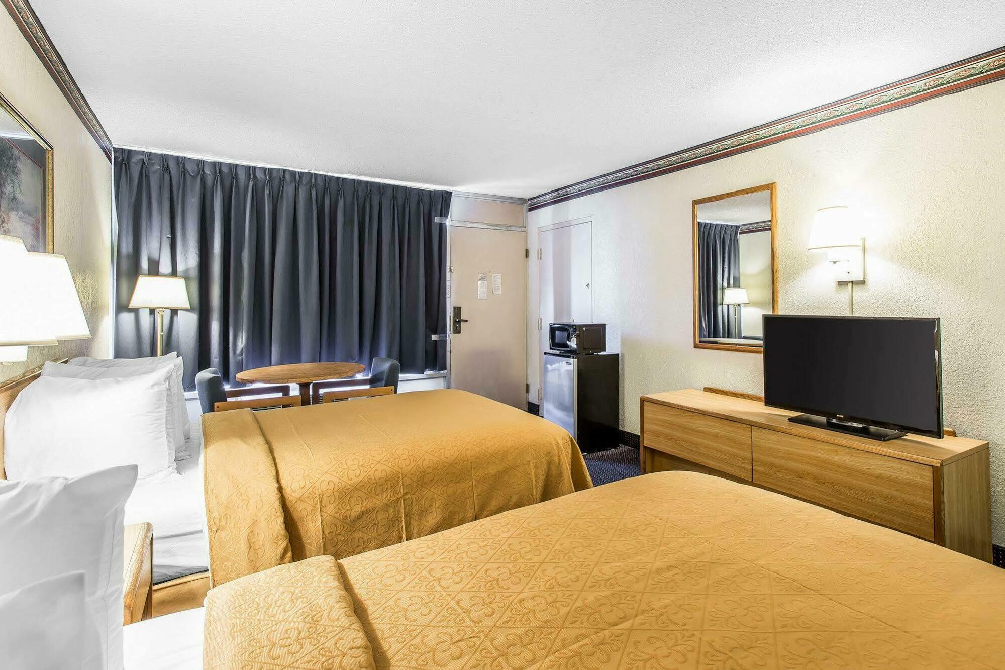 סיינט ג'ורג' Quality Inn St George I-95 מראה חיצוני תמונה